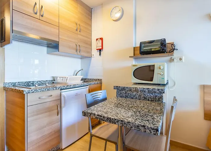 Stellamar - Paseo Maritimo * Fuengirola